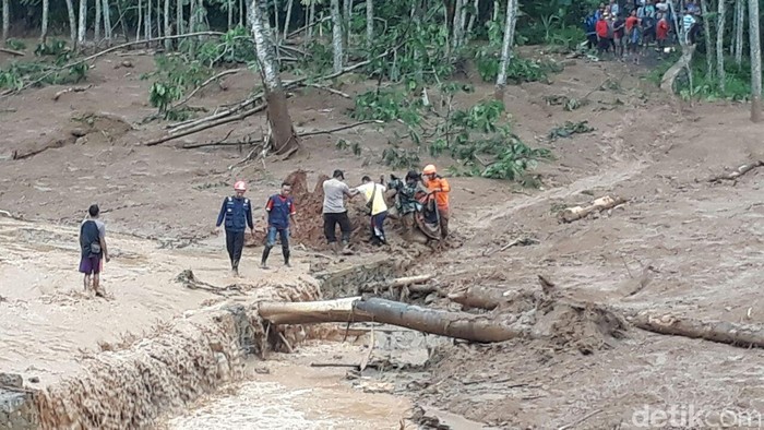 Pemerintah Diminta Sigap Tangani Longsor Brebes