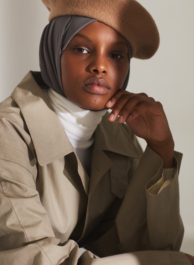 Meski belum banyak diberitakan, pengikut Amina Adnan di Instagram terus bertambah. Kini ia memiliki hampir 3 ribu pengikut di akun Instagram-nya @amina_adan. Foto: Instagram