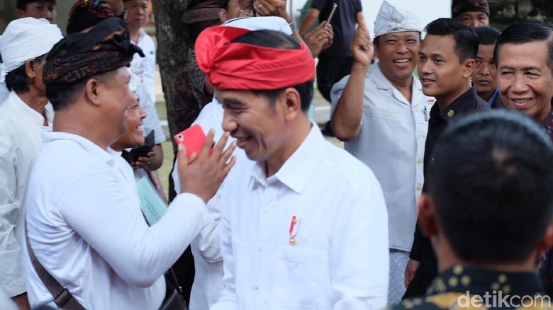 Menanti Realisasi Sikap Tegas Jokowi yang Enggan Teken UU MD3 Menanti Realisasi Sikap Tegas Jokowi yang Enggan Teken UU MD3