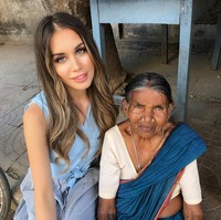 Meski kalah bertanding di ajang Miss World 2017 pada November lalu yang diselenggarakan di China, Esma masih tetap aktif mengikuti kegiatan kemanusiaan. Foto: Instagram