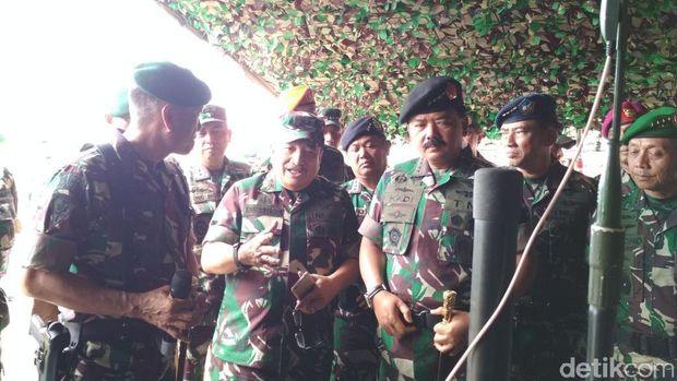 Panglima TNI Pimpin Alih Kodal PPRC ke Divif 2 Kostrad