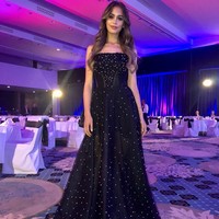 Tak sedikit netizen yang menanyakan mengapa seorang muslim bisa menang dan mewakili Australia di ajang ratu kecantikan dunia. Sedangkan Australia sendiri merupakan negara bukan muslim. Foto: Instagram