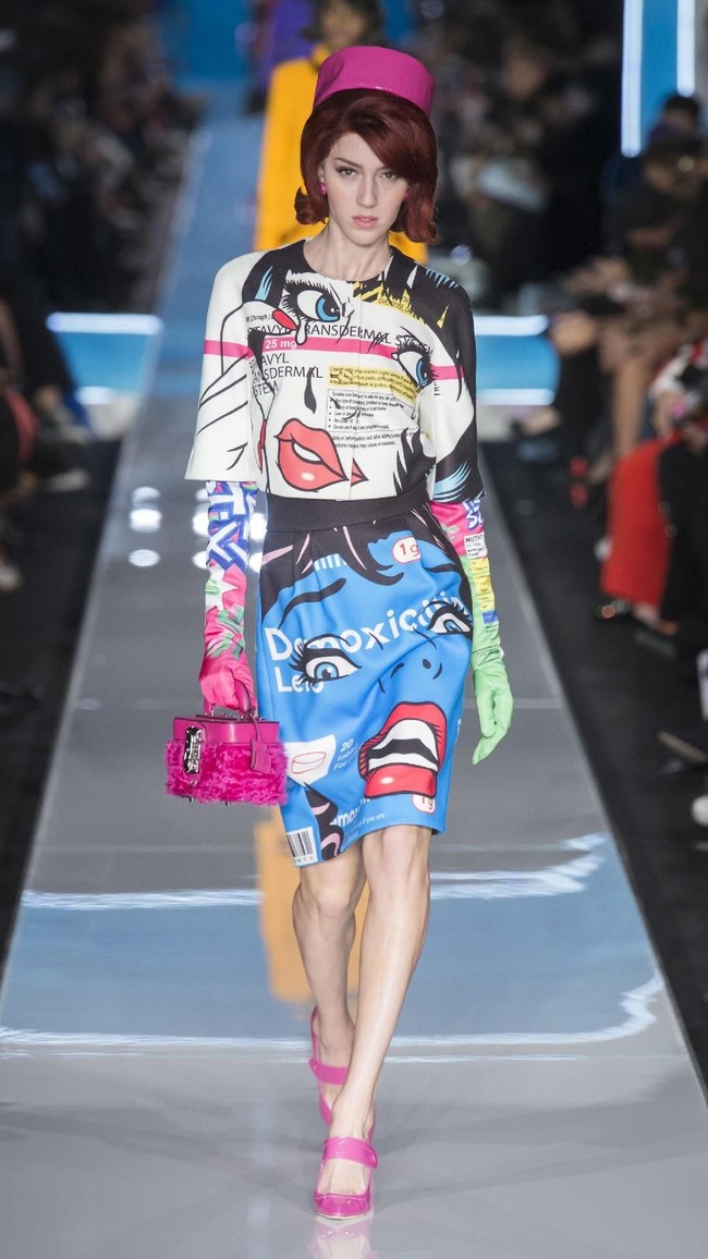 Fashion show Moschino di Milan Fashion Week Fall/Winter 2018, Rabu (21/2/2018). (Foto dok. Vogue).