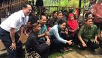 Ketika Menteri Rini Menari di Kaki Bukit Menoreh
