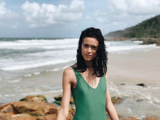 Selain sebagai presenter cantik di acara petualangan Cynthia Ockenden hingga saat ini masih terdaftar sebagai model dibawah naungan Look Model Agency. (Foto: Instagram)