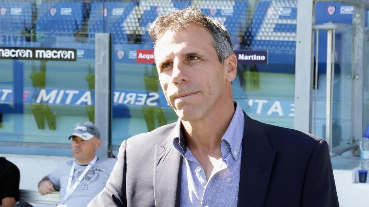 Gianfranco Zola menjadi asisten pelatih baru Chelsea Maurizio Sarri. (Foto: Enrico Locci/Getty Images)