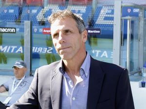 Zola Kembali ke Chelsea