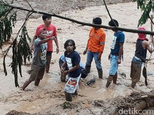 Ketua DPR Minta Pemda Relokasi Korban Longsor Brebes
