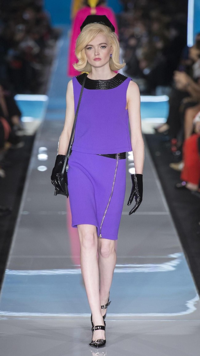 Fashion show Moschino di Milan Fashion Week Fall/Winter 2018, Rabu (21/2/2018). (Foto dok. Vogue).