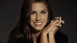 Foto: Alex Morgan, Pesepakbola Cantik yang Suka Traveling