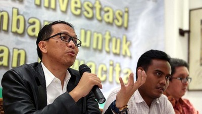 Diskusi Publik Pengawalan Investasi Sektor Tambang