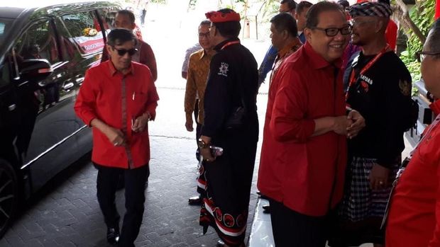 Bersama Tjahjo dan Yasonna, Megawati Tiba di Lokasi Rakernas PDIP