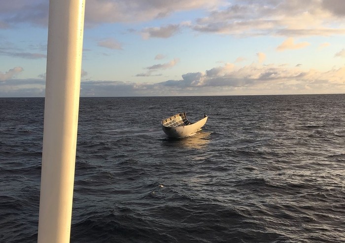 Bagian roket gagal ditangkap. Foto: Instagram Elon Musk Bagian roket gagal ditangkap. Foto: Instagram Elon Musk