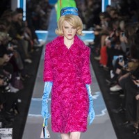 Fashion show Moschino di Milan Fashion Week Fall/Winter 2018, Rabu (21/2/2018). (Foto dok. Vogue).