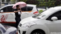 Ia mengaku niatnya mendonorkan mata saat melihat tayangan mengenai kepulangan Novel Baswedan di televisi. Saat itu salah seorang pembawa berita menyebut Novel memerlukan pendonor mata untuk kesehatan matanya.