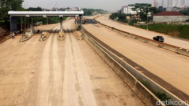 Jokowi Mau Turunkan Tarif Tol?