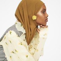 Alasan agensi Unique Models menggaet Aminan Adan adalah kesadaran mereka tentang pentingnya keberagaman dan keunikan dalam dunia fesyen. Foto: Instagram