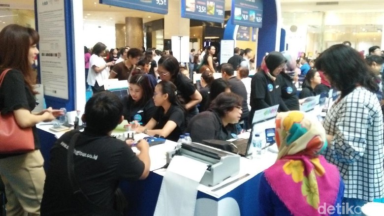 Keramaian di Singapore Airlines-BCA Travel Fair 2018 (Bona/detikTravel) Keramaian di Singapore Airlines-BCA Travel Fair 2018 (Bona/detikTravel)