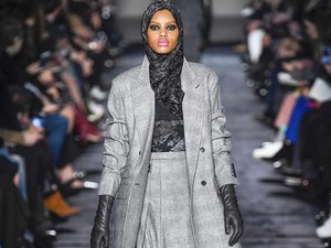 3 Model Muslim Ini Curi Perhatian di Milan Fashion Week 2018