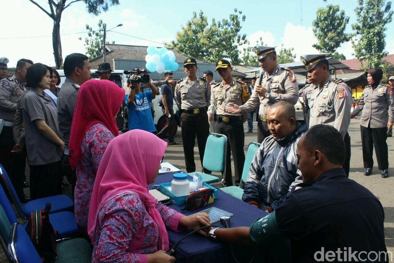 Jemput Bola Bikin SIM ke Pelosok , Polres Garut Luncurkan Simade Jemput Bola Bikin SIM ke Pelosok , Polres Garut Luncurkan Simade