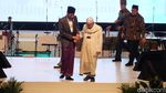 Melihat Momen Jokowi Genggam Erat Maruf Amin di Festival Sholawat