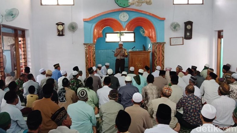 Ini Cara Polres Probolinggo Tangkal Isu Teror Kiai Ini Cara Polres Probolinggo Tangkal Isu Teror Kiai