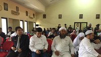 Hadir pula Ustaz Abdul Majid dari FPI, Kornas GISS Ustaz Al Khaththath, Ustaz Abu Jibril, Dr Abdul Khair Ramadhan, Lieus Sungkharisma. Selain itu direncanakan pula Sri Bintang Pamungkas yang akan hadir. Foto: Nurin/detikcom