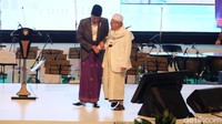 Jokowi tiba di Pondok Pesantren An-Nawawi Tanara, Serang, Banten, Rabu (14/3/2018) pukul 10.05 WIB. Di lokasi, sudah ada KH Maruf beserta Ketua Dewan Komisioner Otoritas Jasa Keuangan Wimboh Santoso. Foto: Andhika Prasetia/detikcom