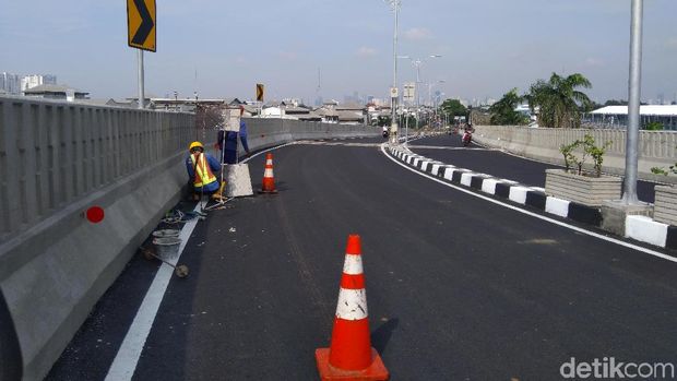Flyover Cipinang Lontar Diujicoba Hari ini