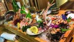 Lihat Nih Keseruan Mancing Sebelum Mulai Makan di Restoran Ini