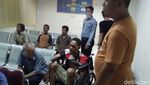 Foto: Duit Rp 2,3 Juta di Karung Pengemis di Slipi Jakbar