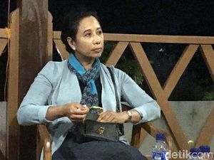 Menteri Rini Dalami Kabar Pegawai BUMN Danai Teroris