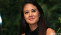 Aurelie Moeremans terlihat makin dewasa saat hadir di preskon produksi film Multivision tahun 2018, di kantor Multivision, Jakarta. Foto: Palevi/detikHOT