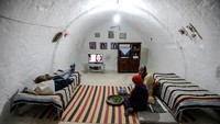 Rumah bawah tanah ini telah berusia lebih dari seribu tahun. Membuat rumah bawah tanah sudah menjadi bagian tradisi dari masyarakat Matmata. (Zohra Bensemra/Reuters)