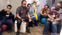 Inilah para pelaku UKM yang sukses dibina di Rumah Kreatif Yogyakarta saat berbagi pengalaman untuk merintis usaha dan meraih sukses hingga produk-produknya bisa di ekspor ke mancanegara. 