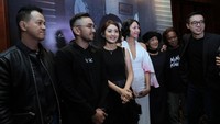 Natasha Wilona menghadiri premiere film Nini Thowok di Plaza Senayan beberapa waktu lalu. Film bergenre horor itu adalah film perdana untuk Natasha. Foto: Istimewa