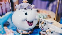 Pernak perniknya dibuat semenarik mungkin. Bahkan ada teko dan cangkir yang ada dalam film Beauty and The Beast. Gemesin banget! Foto: Istimewa