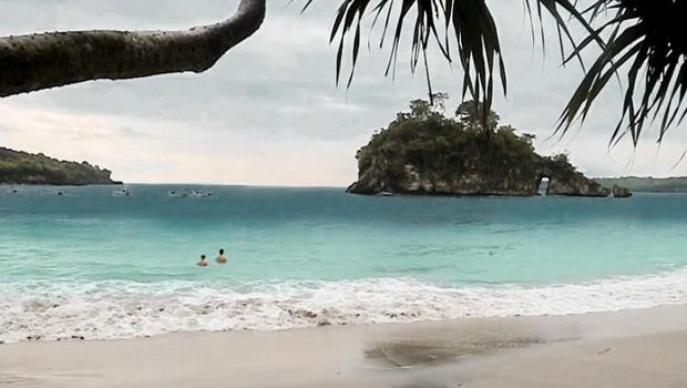 Pantai di Nusa Penida