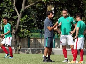 Luis Milla di Mata Pemain Timnas
