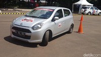 Sedikitnya 600 pengemudi angkutan online dan taksi reguler mengikuti pelatihan keselamatan berlalulintas secara gratis. Foto: Rangga Rahadiansyah
