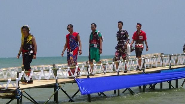 Batik On The Sea diikuti puluhan peserta