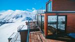 Foto: Resor Ski Keren dari Kontainer Bekas