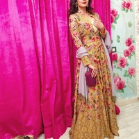 Pergantian usia rupanya tak begitu berpengaruh pada penampilan sang aktris senior. Kecantikannya tetap seperti dulu. (Foto: Instagram/Sridevi)