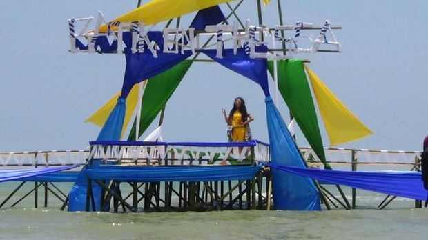 Batik On The Sea di Pantai Lombang Sumenep