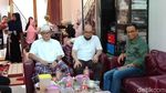 Foto: Bincang Hangat Dua Sepupu: Anies dan Novel Baswedan