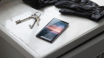 Nokia 8 Sirocco dibanderol cukup mahal. Siapkan dana 749 euro atau senilai Rp 12,6 juta. Ponsel ini akan tersedia mulai April mendatang. Foto: HMD Global
