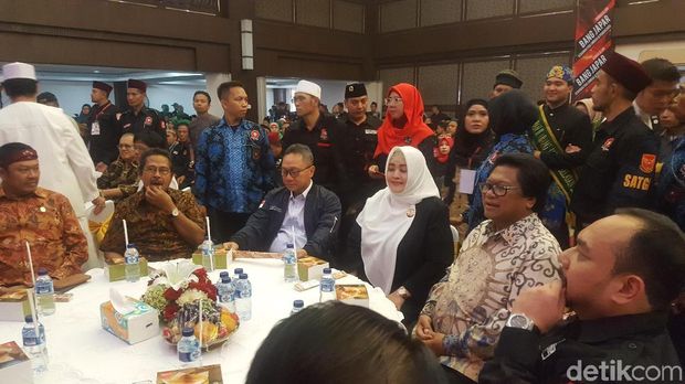 Anies, OSO hingga Bunyi Yani Hadiri Milad Bang Japar