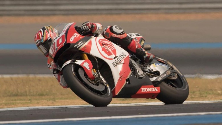 Reaksi Crutchlow dan Marquez Lihat Kecepatan Nakagami di Tikungan Reaksi Crutchlow dan Marquez Lihat Kecepatan Nakagami di Tikungan