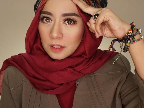 10 YouTuber Indonesia dengan Penghasilan Miliaran Rupiah