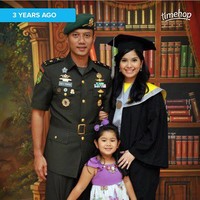 Annisa Pohan menyelesaikan program Magister Management di Universitas Indonesia (UI) hanya dalam waktu 1,5 tahun. Menantu Susilo Bambang Yudhoyono (SBY) itu pun meraih gelar cum laude saat diwisuda pada 2013. (Foto: Instagram)